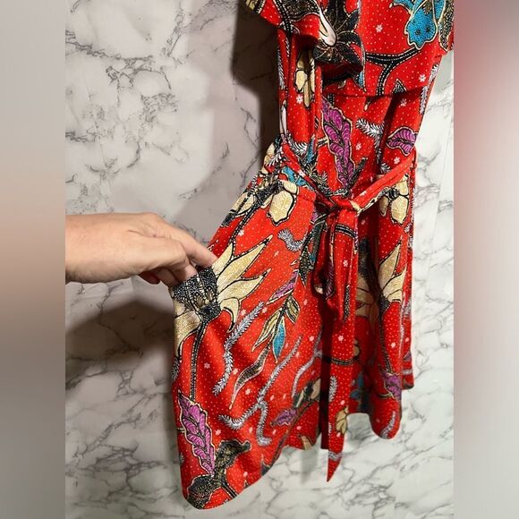 Veronica M Off the Shoulder
Stretch Floral Romper Size S - Picture 4 of 7